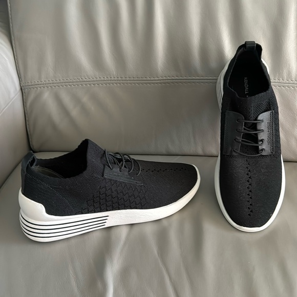 Kendall & Kylie Running Shoes Size 7.5 - Picture 1 of 6